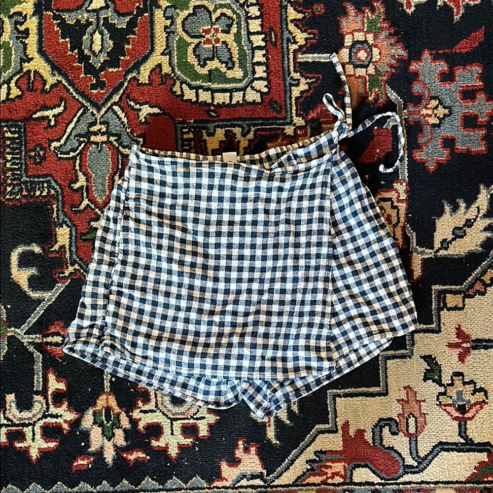 Old Navy Navy and White Gingham Side Tie Skort